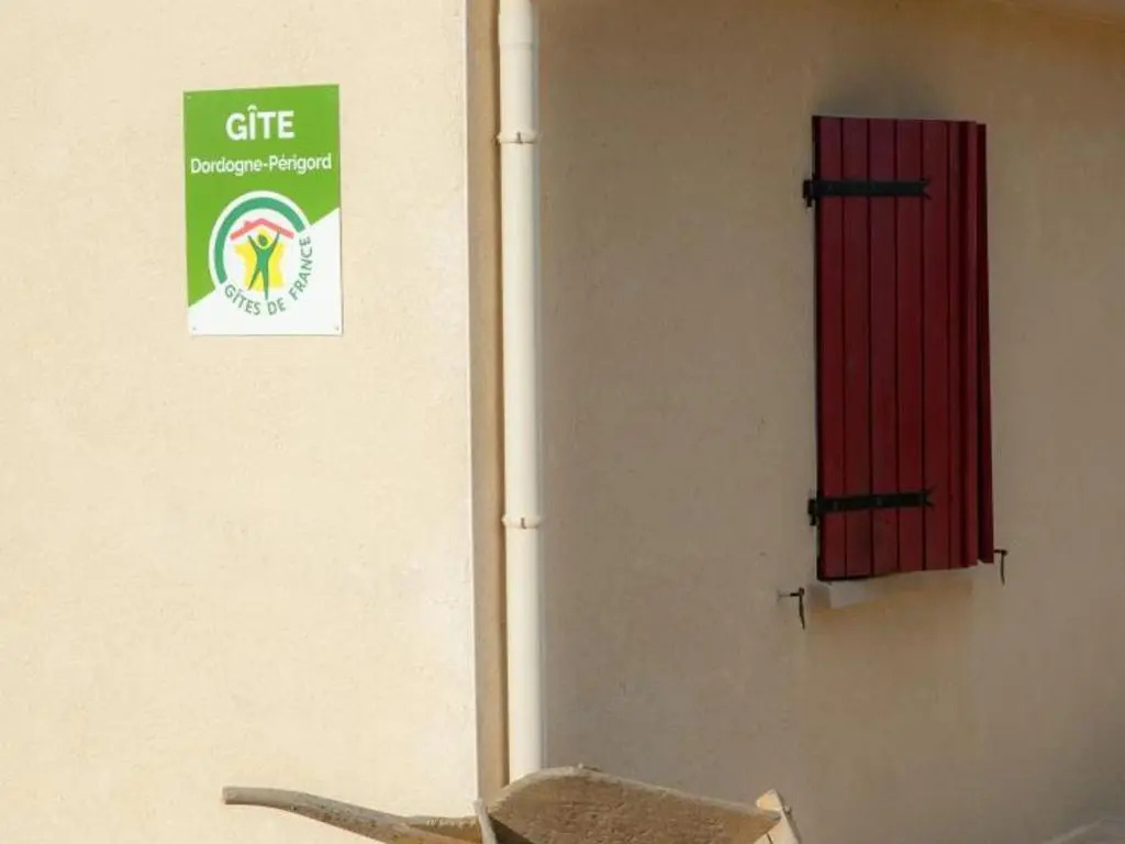Maison moderne à Fossemagne, Proche Périgueux, Confort et Activités - FR-1-616-262