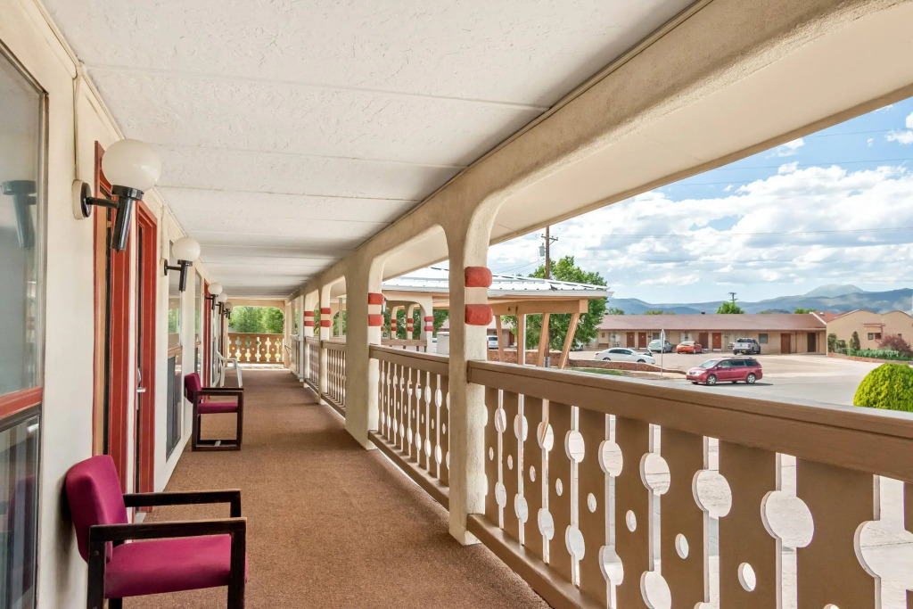 Travelodge by Wyndham Las Vegas NM
