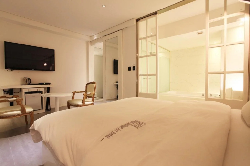 Sinchon Hotel GAEUL
