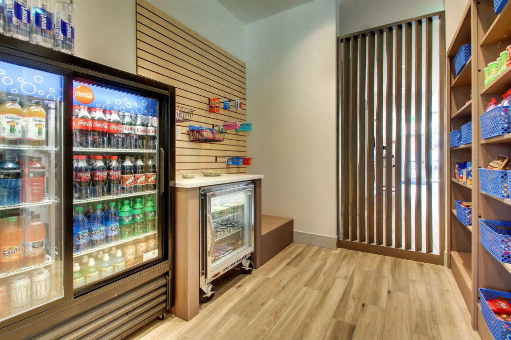Holiday Inn Express & Suites Charleston NE Mt Pleasant US17 by IHG