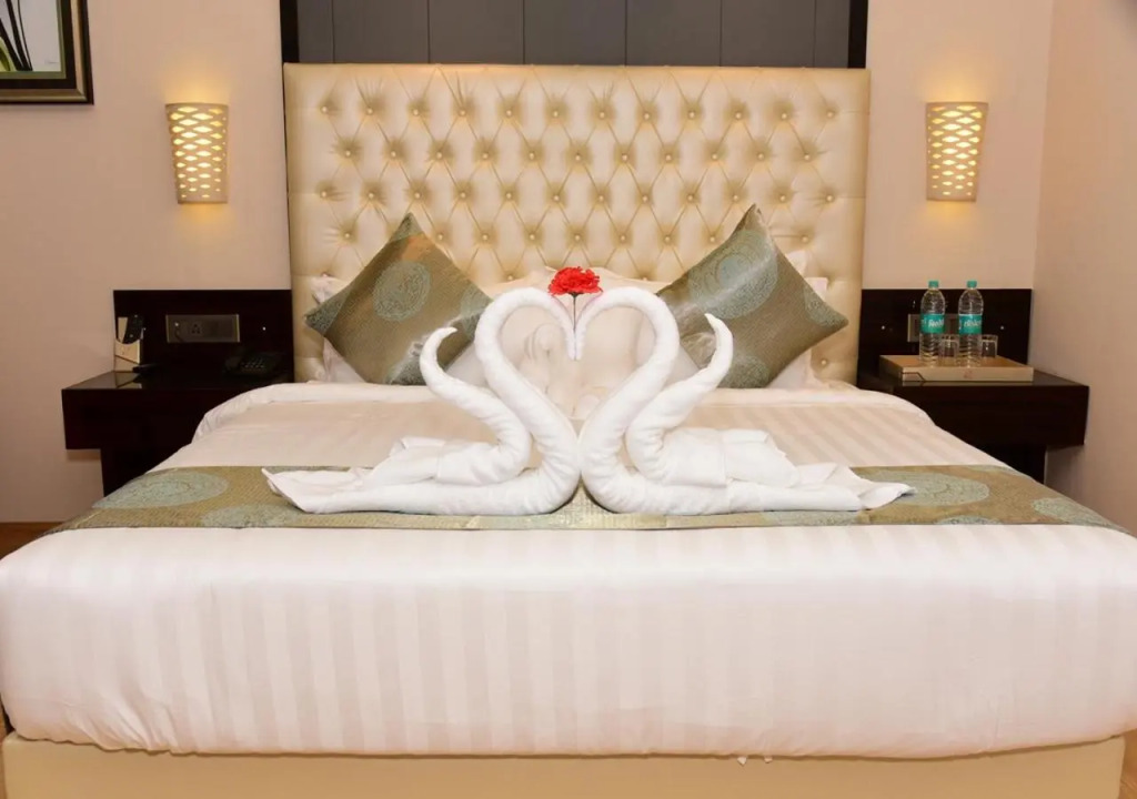 OM Clarks Inn Raebareli