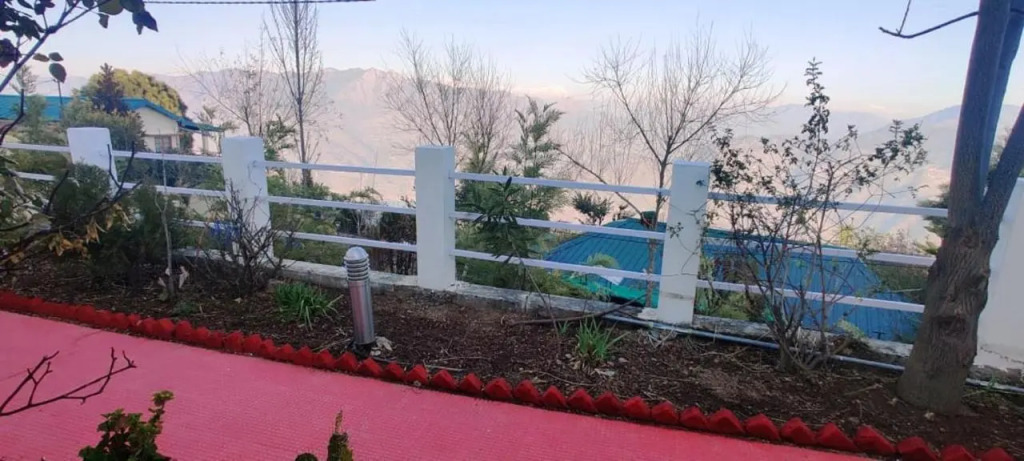 Tehri Retreat Sursingdhar, Near New Tehri & Kanatal, By Himalayan Eco Lodges