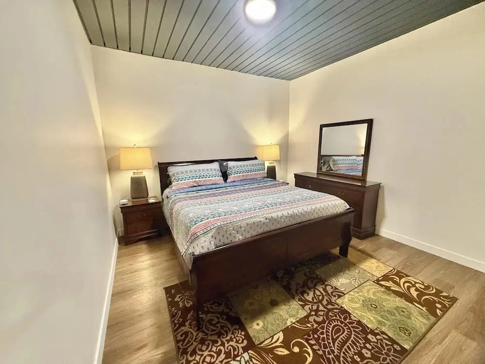 Luxury Central City Escape