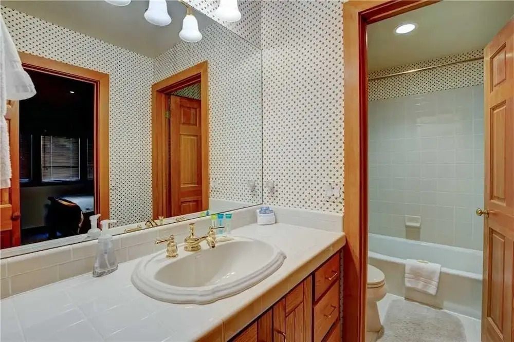 Enclave #5 2 Bedroom Condo