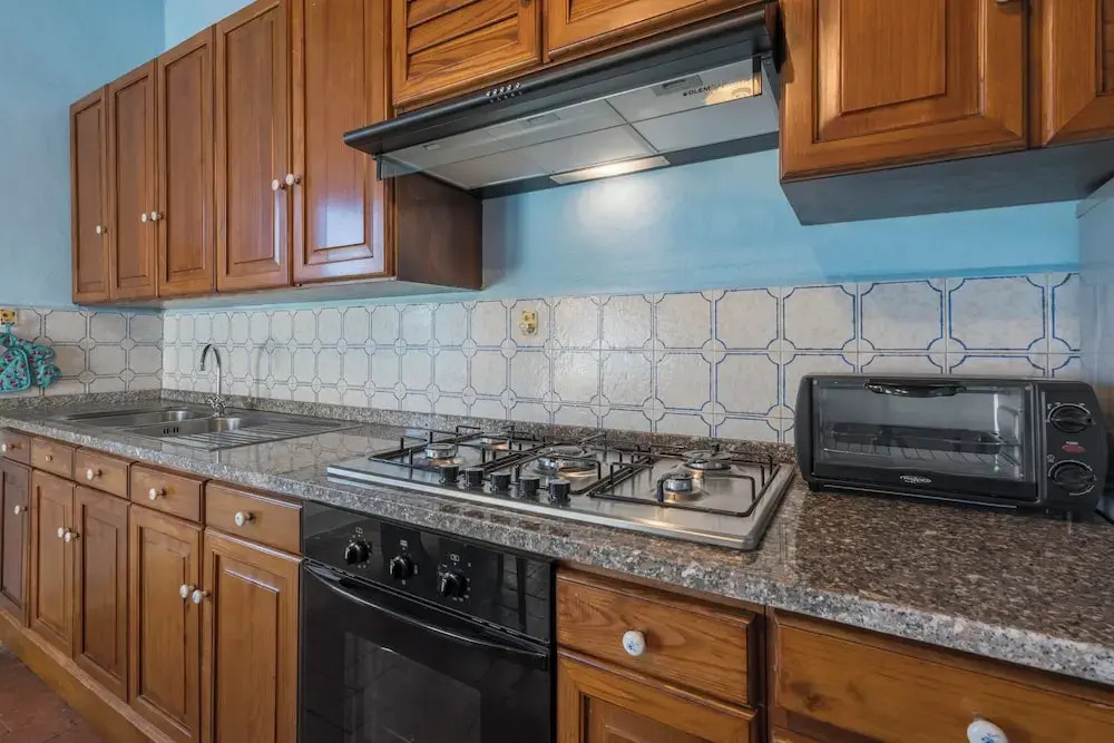 Ely Apartment In Villa, Wifi, Terricciola, Pisa
