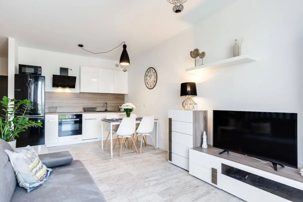 Elite Apartments Nave | balcony  & free parking included | CENTER