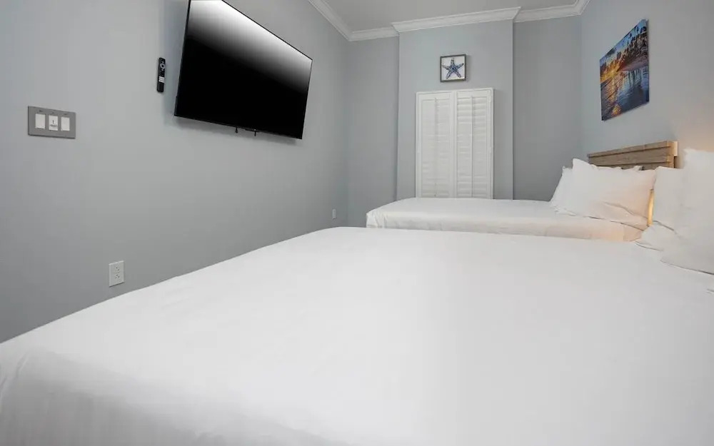 Phoenix Gulf Towers 805 4 Bedroom Condo by RedAwning