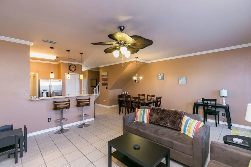 15102 Leeward Dr Townhouse Unit 502 - 3 Br townhouse by RedAwning