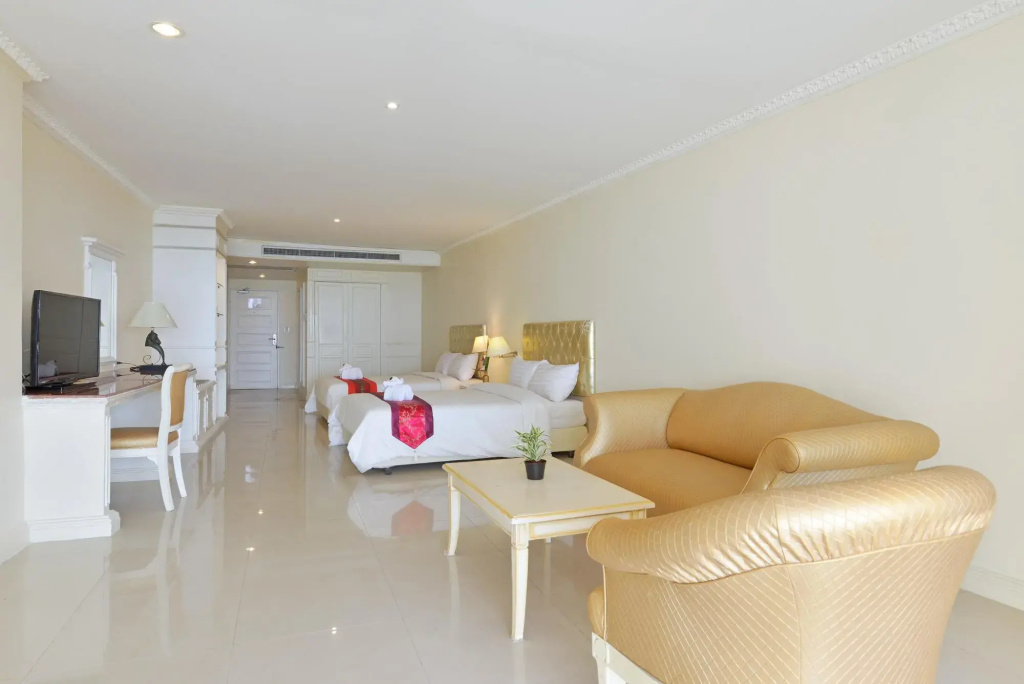 Adriatic Palace Hotel Pattaya