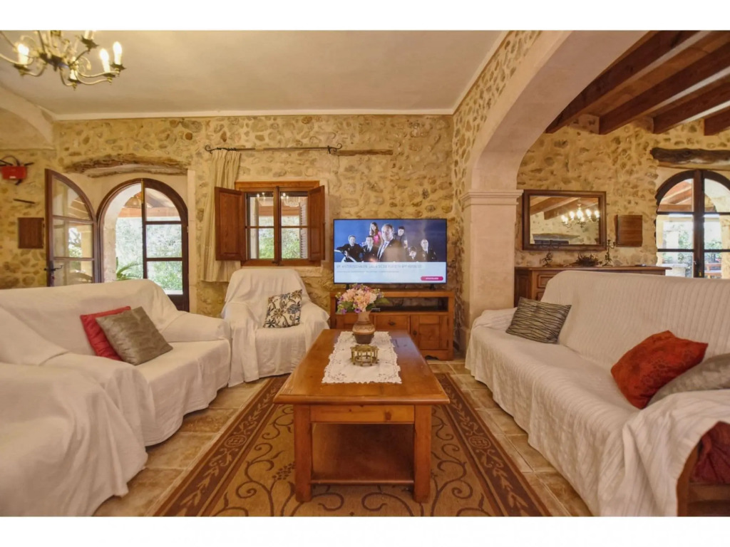 Country House Mallorca with Pool & Views