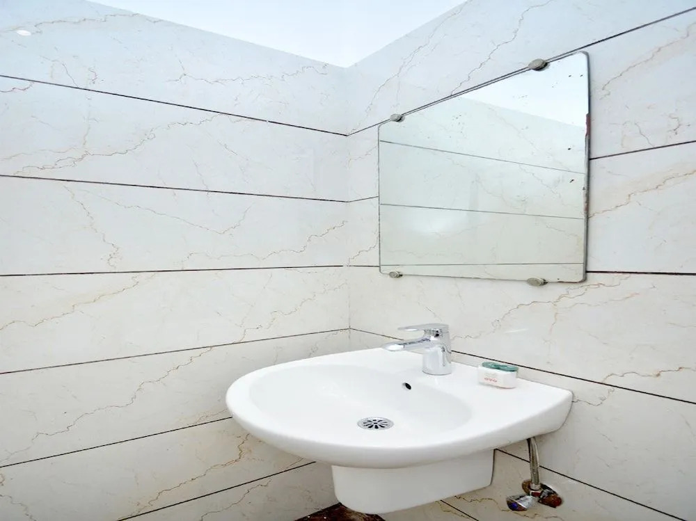 Hotel Vinayak Inn by OYO Rooms