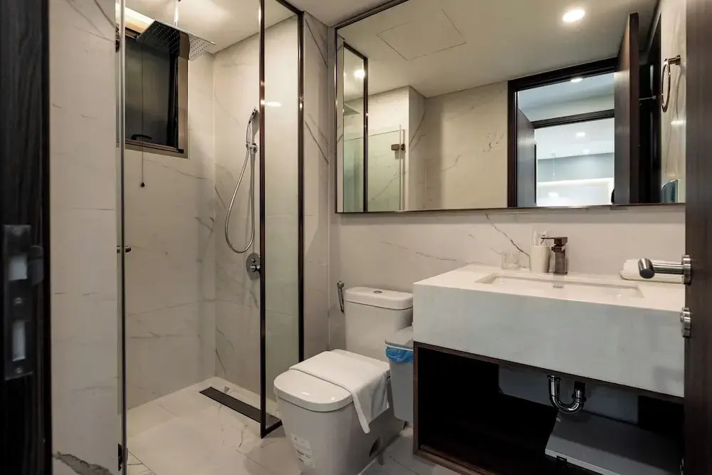 The Peak M8 Midtown