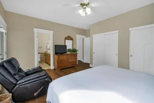 2 Dixie Mt-AC-Hot Tub-4BR/3BA