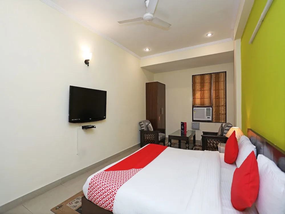 OYO Rooms Near DLF Phase 1