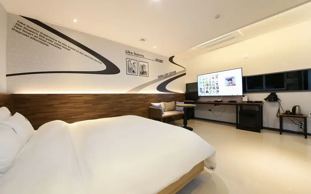 Jinju Hotel Hot
