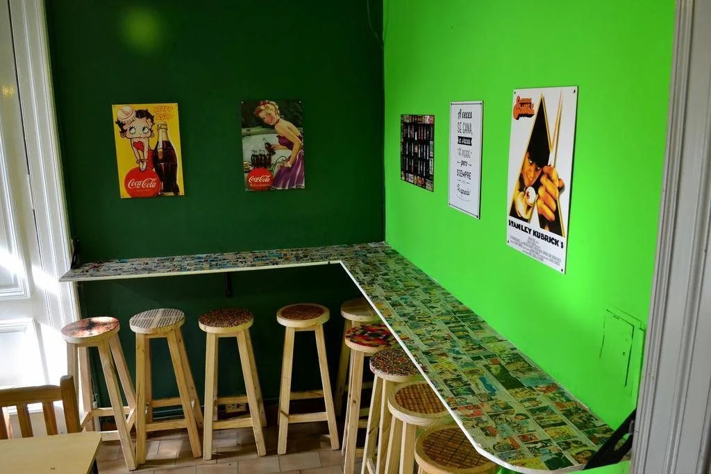 Retro Art Hostel