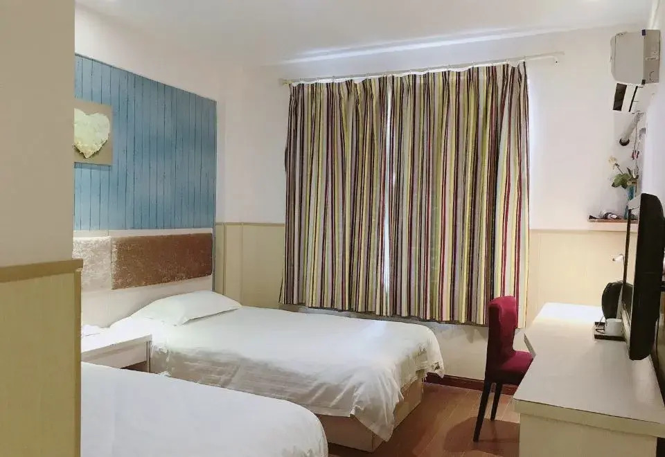 Nanchang 520 Youth Hotel (Mailu Campus Center store of University of Finance and Economics)