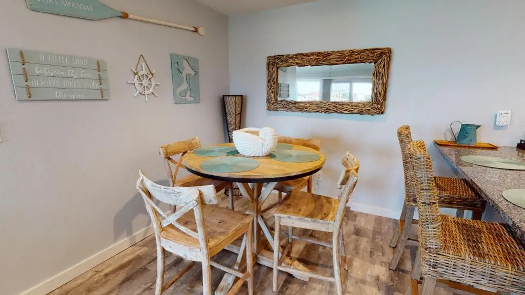AH-F223 New 2nd Floor Condo, Close to PoolHot Tub, Near Marina & Ferry