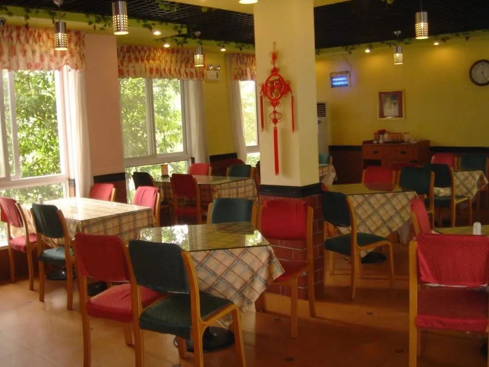 如家酒店(上海浦东机场川沙华夏东路店)