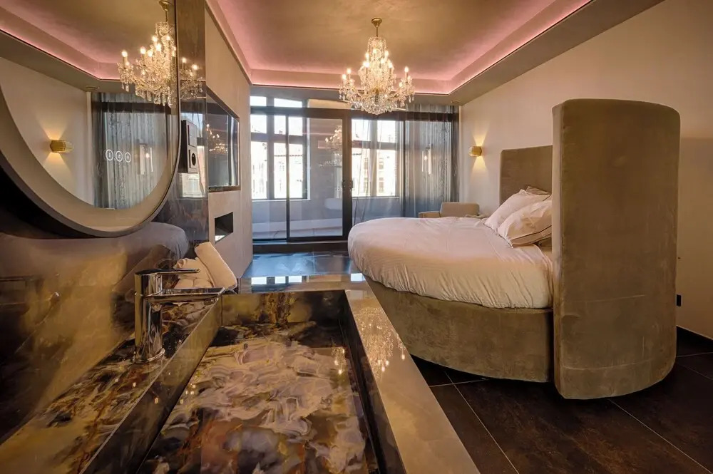 AGORA Tournai Wellness Suites Grand-Place