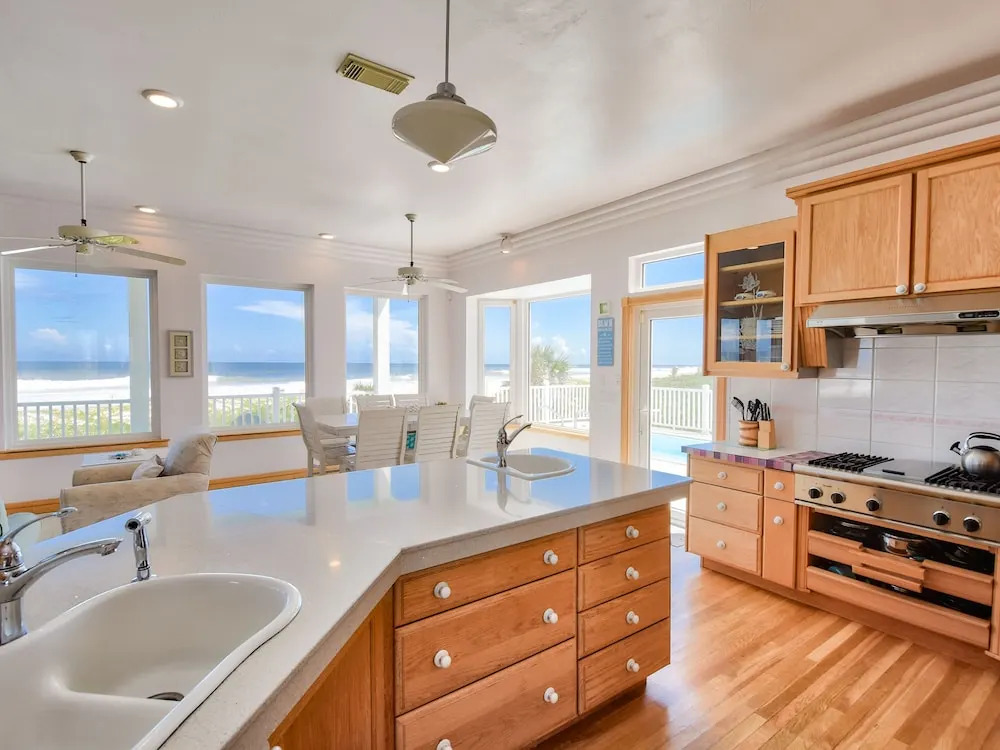 4br Oceanfront W/ Private Pool & 3 Balconies 4 Bedroom Home