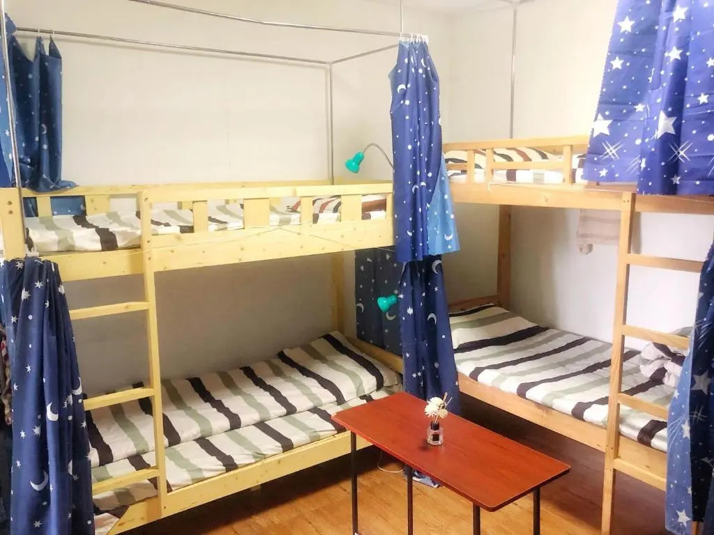 ZaijianJianghu Youth Hostel
