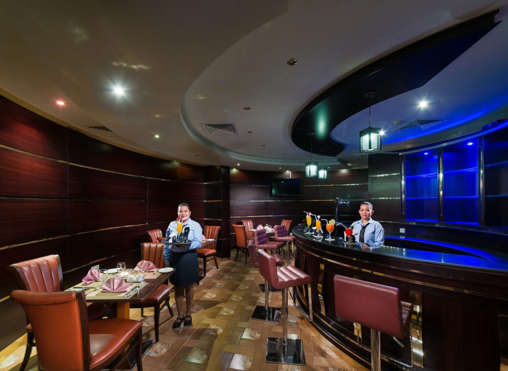 Al Wadi Hotel