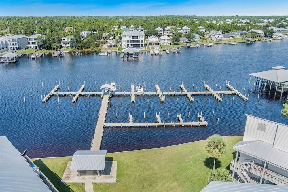 Cotton Bayou Condo Boat Slip Water Views 2 Beddrooms