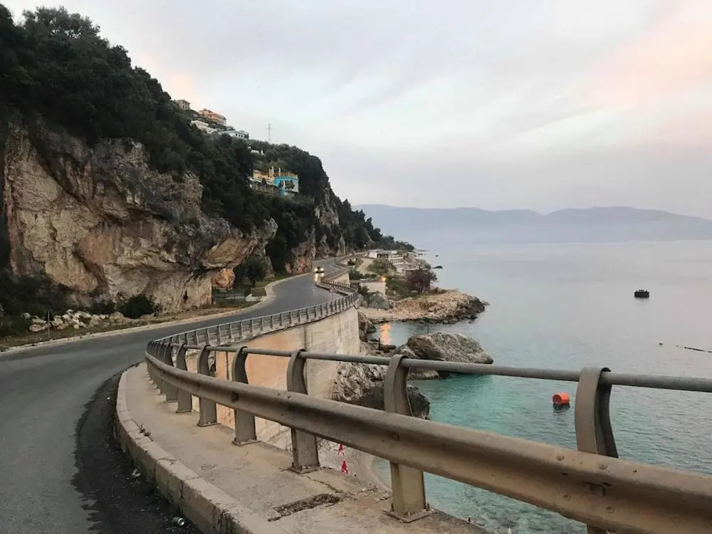 2 Bed Apt Sleeps 6 -balcony - 5-mins From Seaside