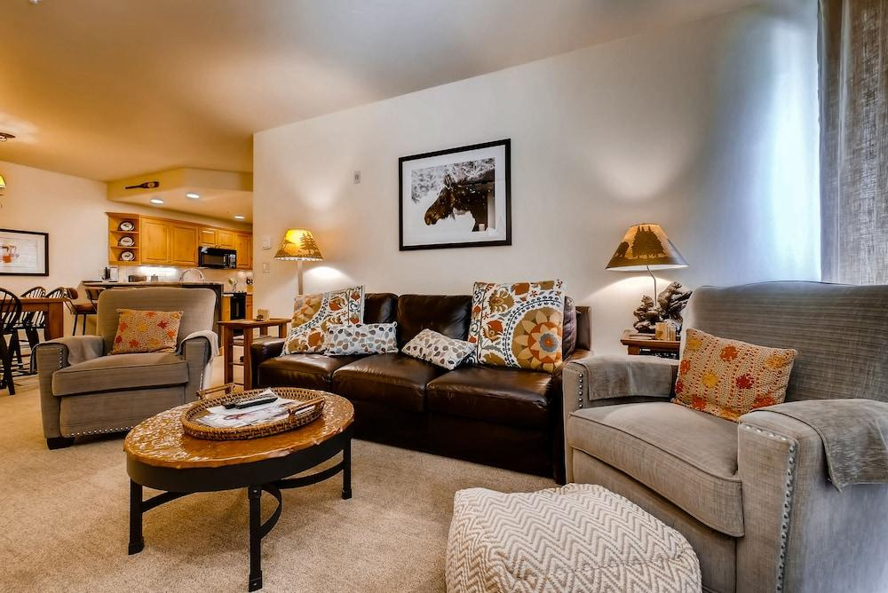 Mountain View At Eagleridge Town Homes