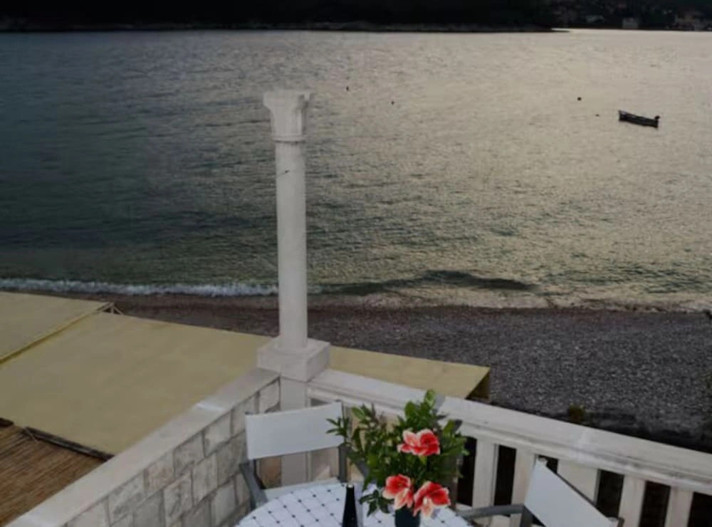 Beach House Legosi