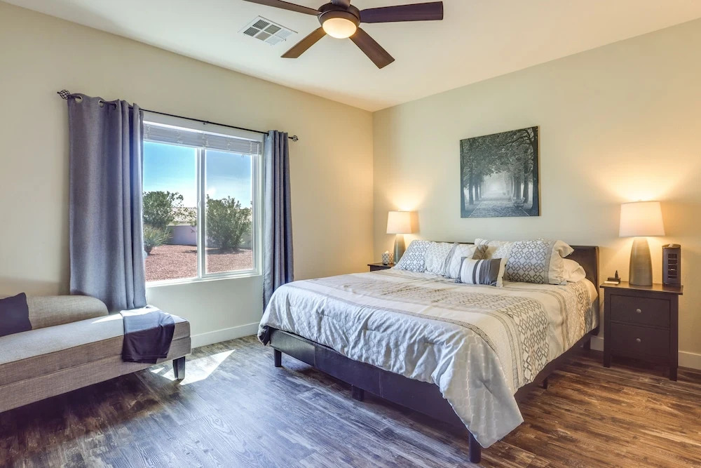 Updated Las Vegas House: Patio & Solar Heated Pool