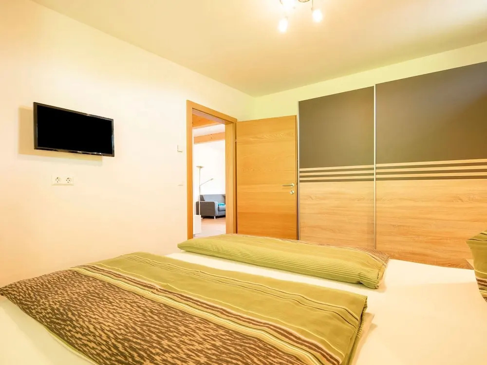 Sunlit Apartment near Ski Area in Weissensee