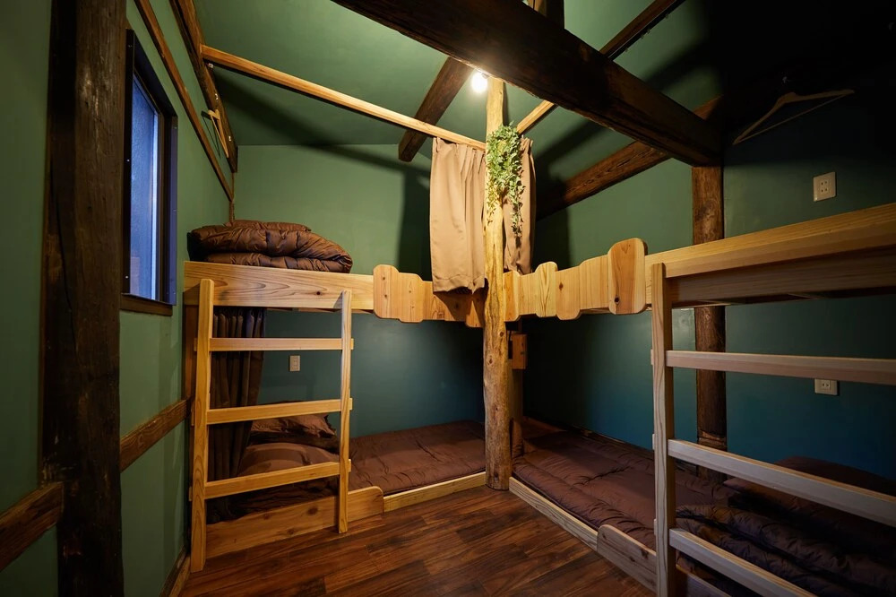 GLAMPiC GUESTHOUSE