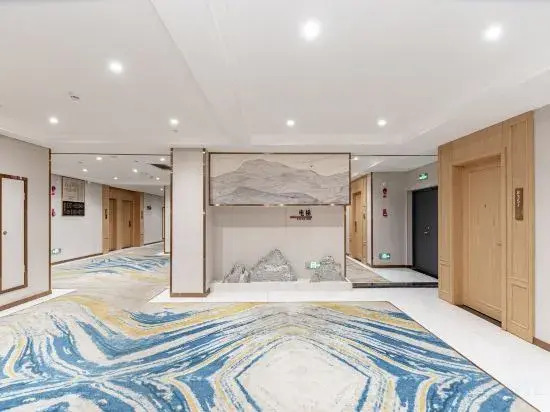 Set International Hotel