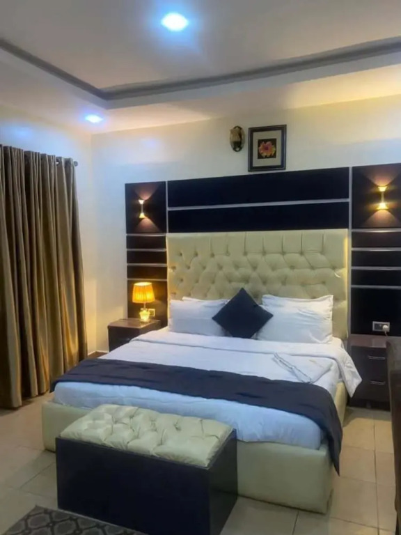 House 21 Hotel