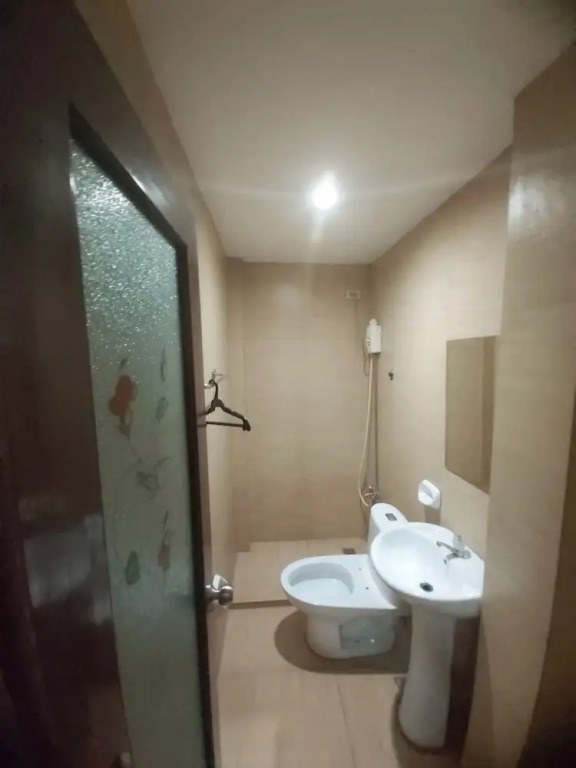 Cosmo Hotel Espana Near Ust