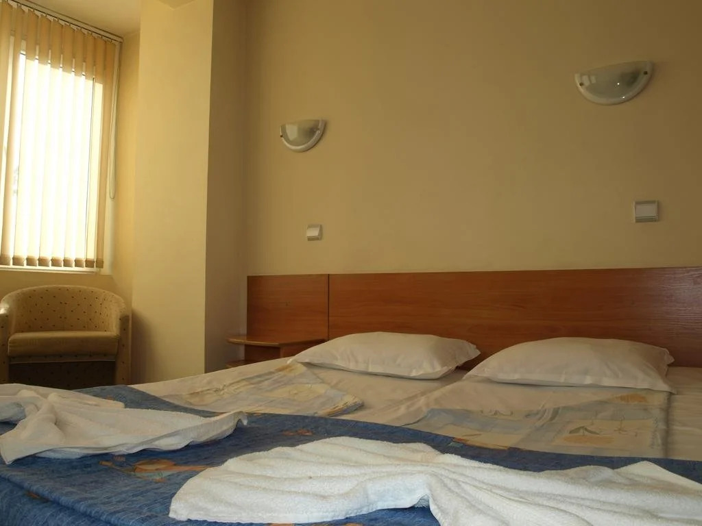Sezoni South Burgas