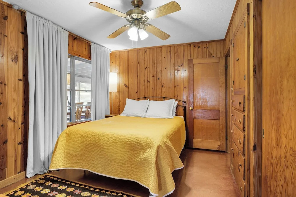 Waterlily Serenity | 2 Bedroom | Creekside