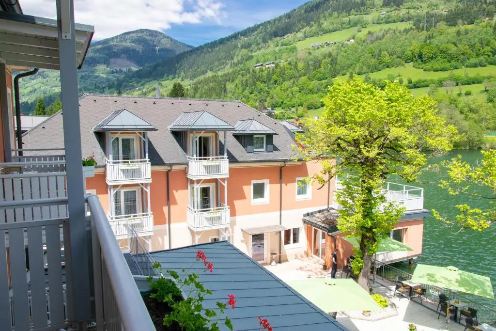 Strandhotel Burgstaller