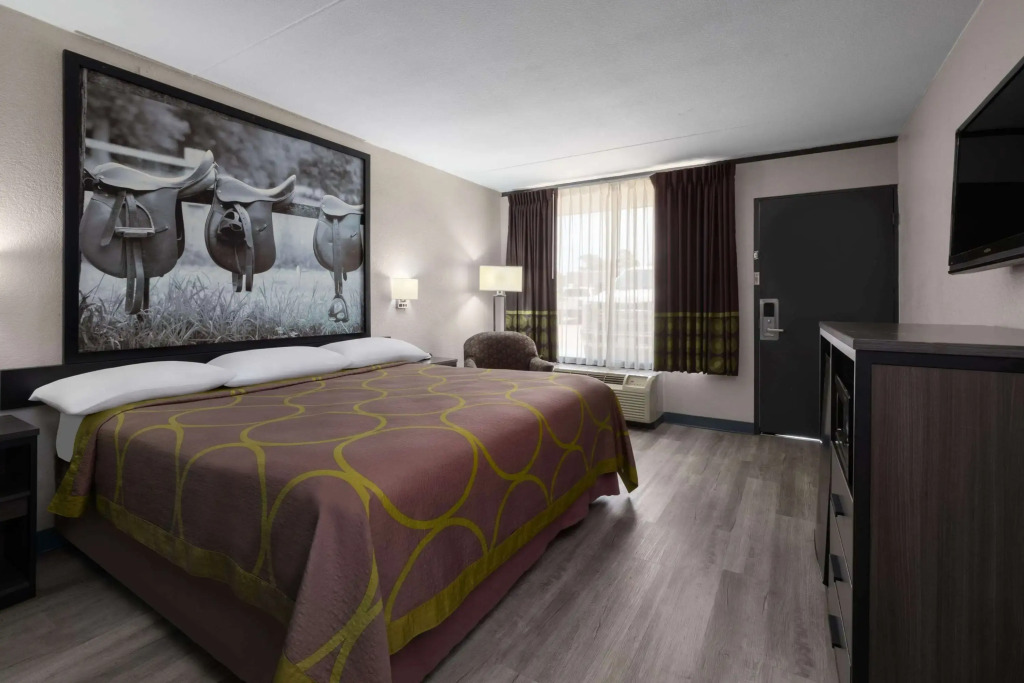 Super 8 by Wyndham Longview/North