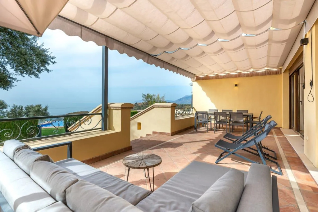 All About Casa Munich Elviria