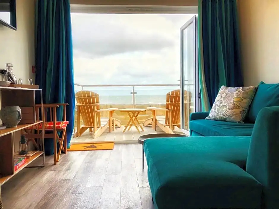 Beach Hut Suites