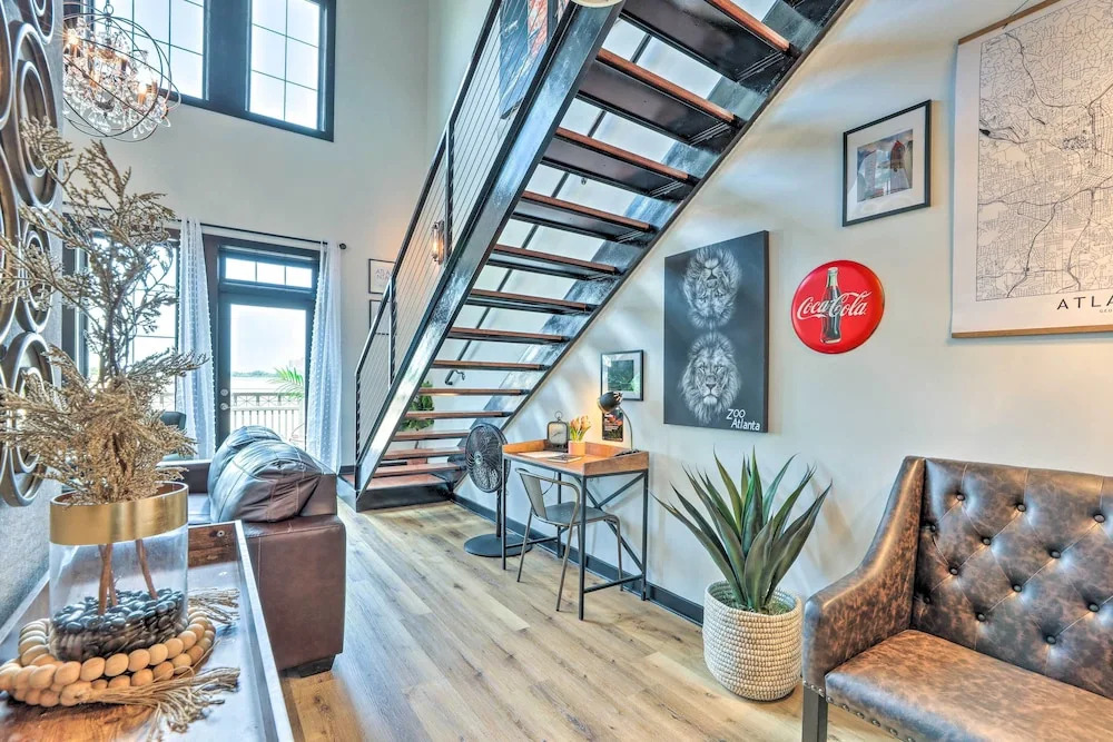 Central Atlantic Station Loft Near Mercedes-benz!
