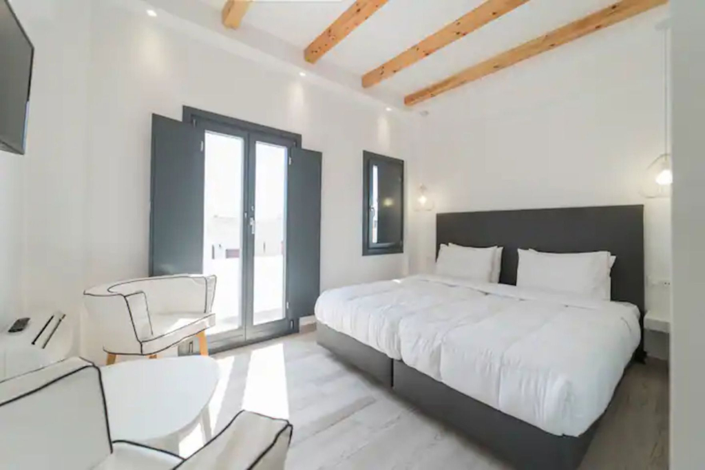 Nostos Apartments