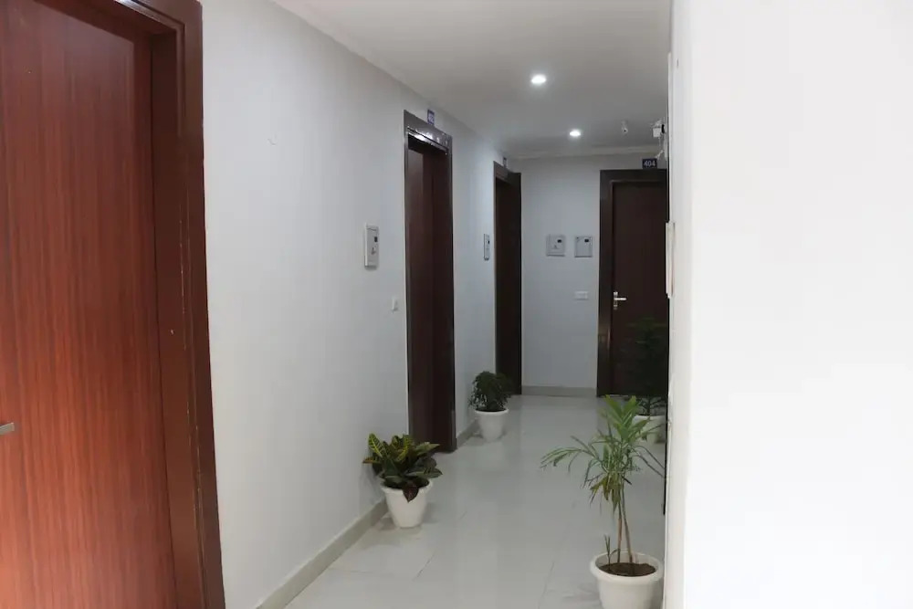 Aura Luxury Studio Near Artemis Hospital