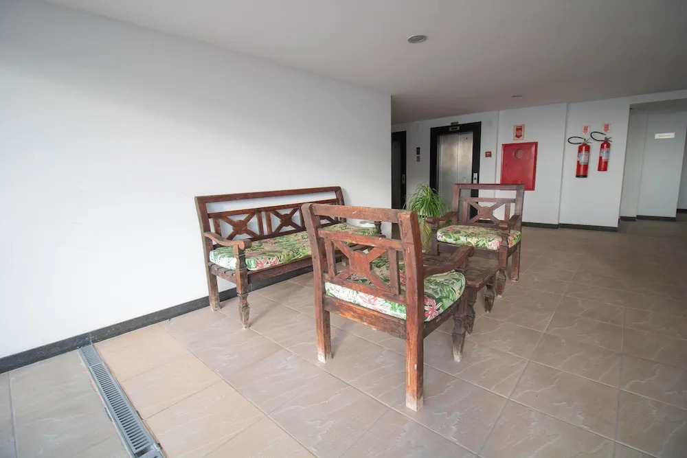 BR01 Quarto de Sala Praia Porto Barra