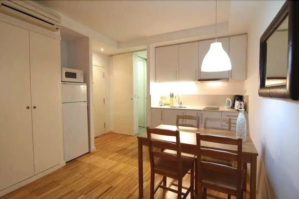 Borne Building Apartamentos