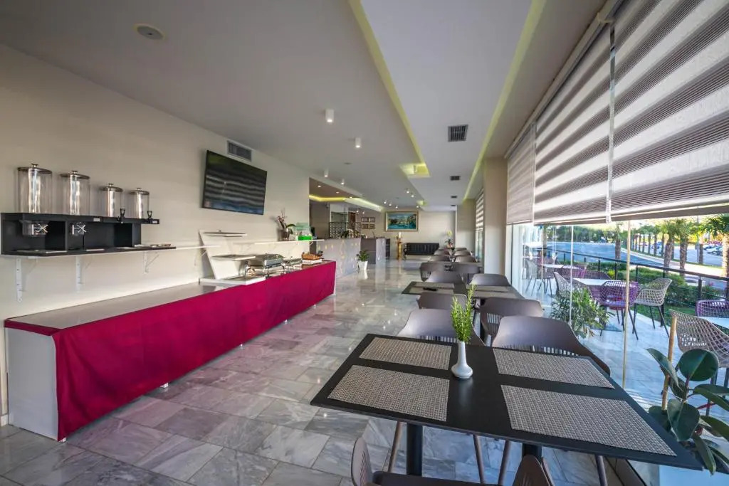 Class Hotel