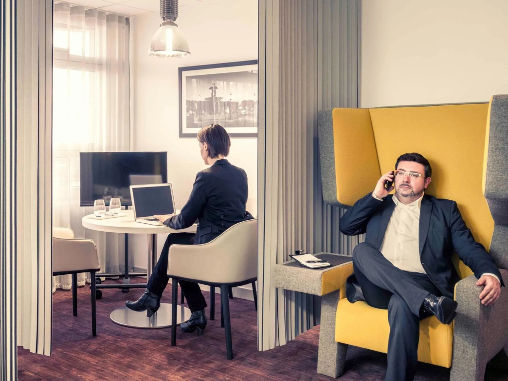 Mercure Paris Massy Gare TGV